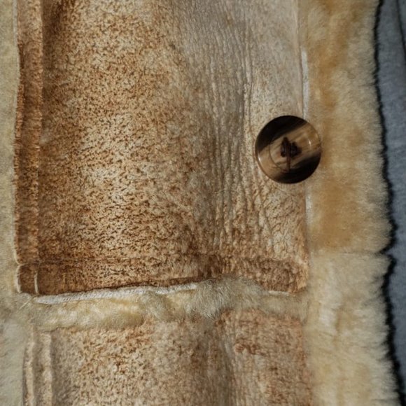 Vintage Genuine Shearling Sheepskin winter coat - Picture 6 of 8